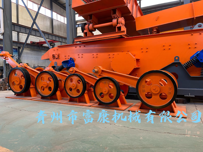 履帶式移動破碎站廠家 履帶式移動破碎站廠家